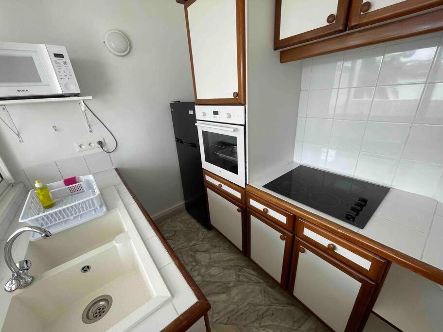 Appart Adorable Proche De La Baie Orientale, Idolem Residence Unite 2 - 57 Rue Du Mont Vernon 1 Cul de Sac Luaran gambar